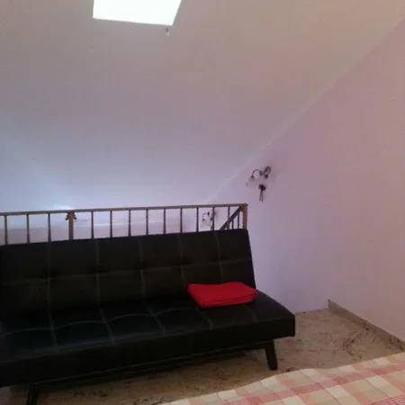 Apartment Zavanone